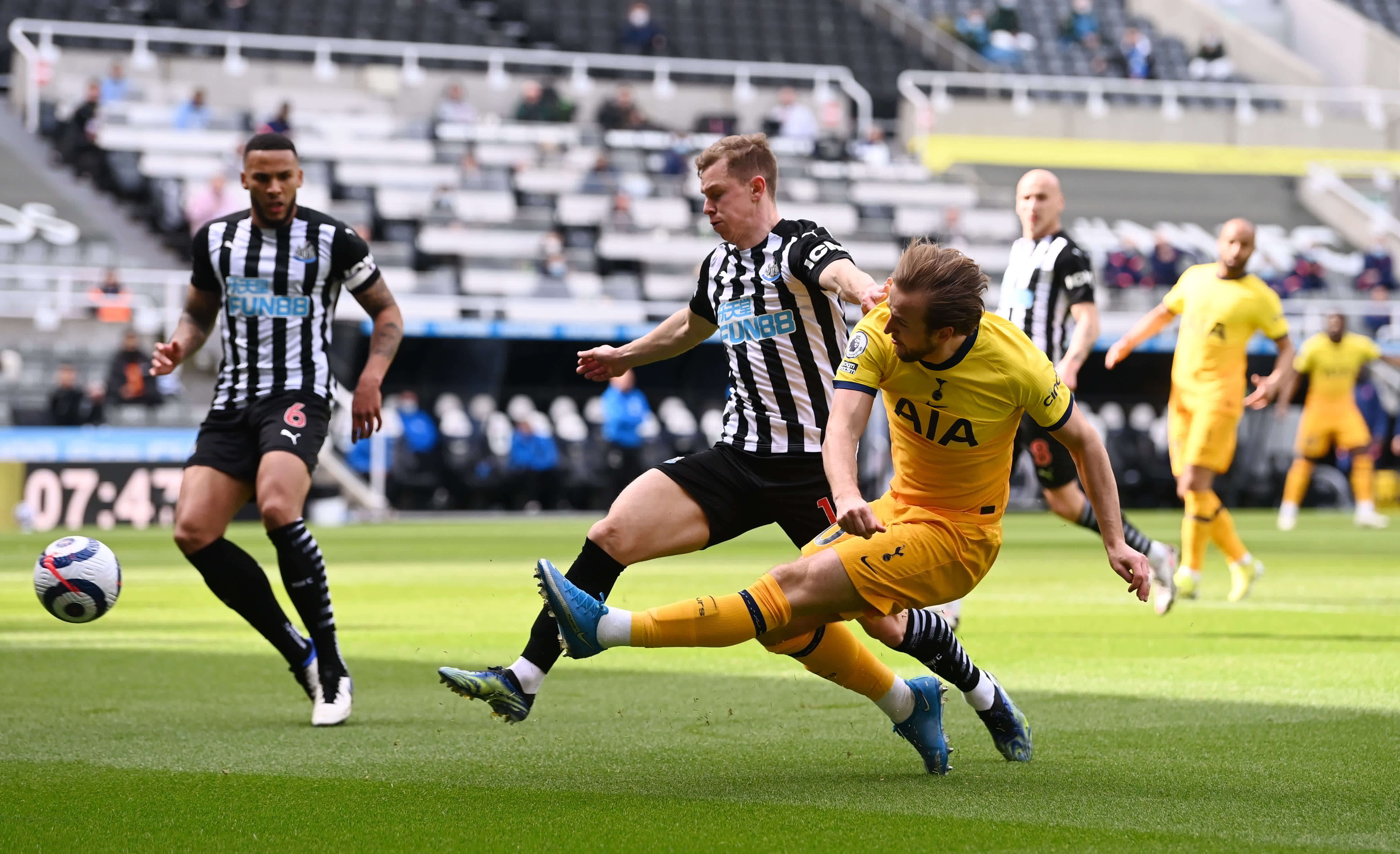 都难以与日 都难以与日