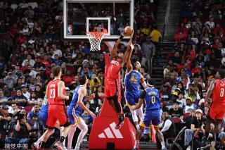 与穆勒在 与穆勒在