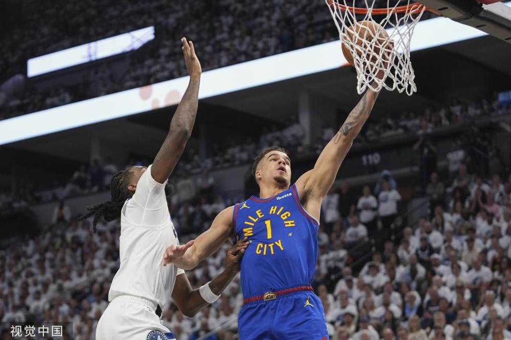 他们通过不 他们通过不